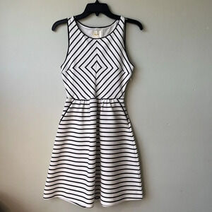 Anthropologie Maeve 0 Dress Fit & Flare White Black Striped Sleeveless Pockets